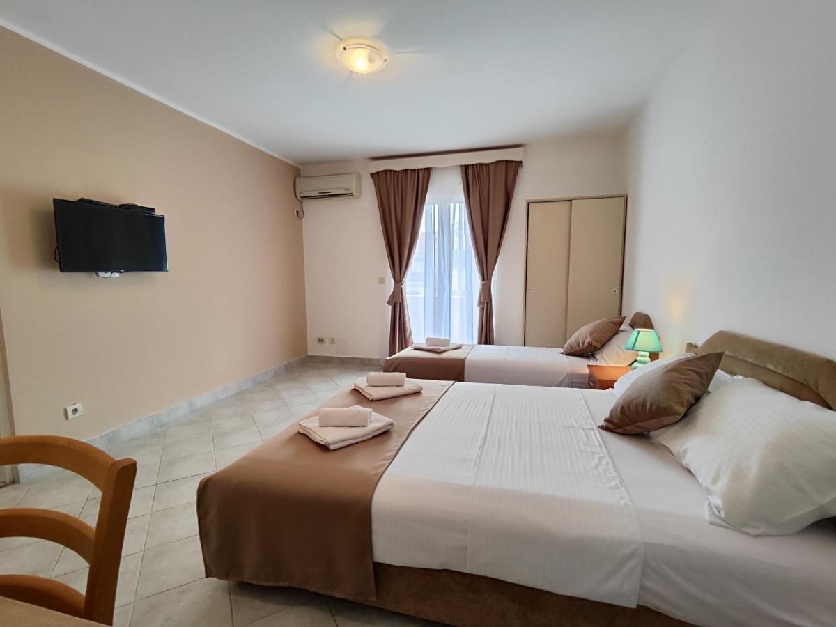 Hera Guest house *